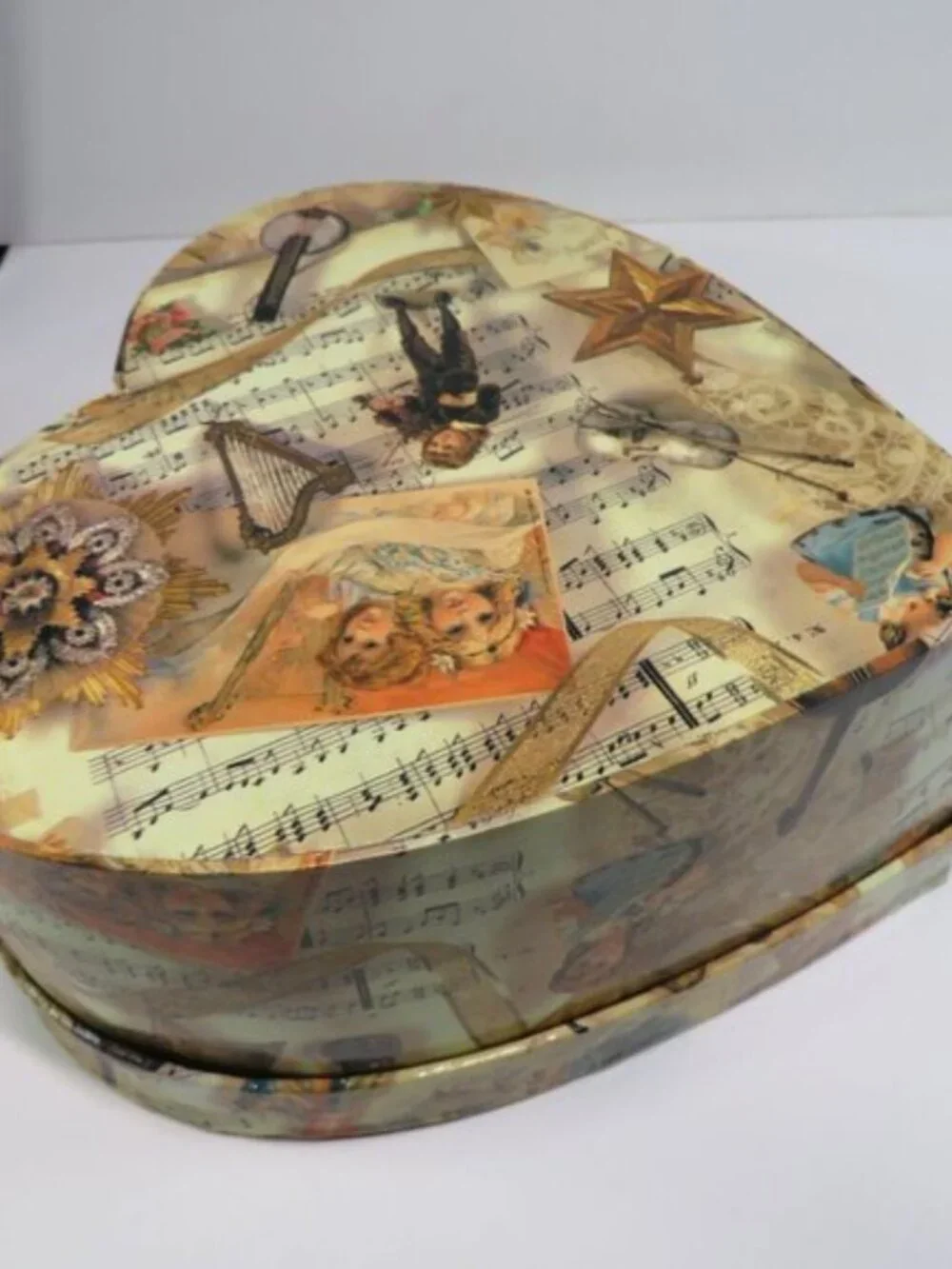 Vintage Music Lover Gift Bundle Heart Keepsake Box Mozart Bandana Violin Clipper